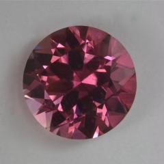 Standard Brilliant Round of bright to hot pink