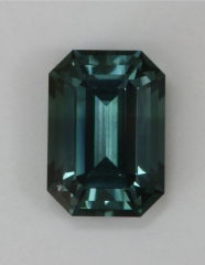 A desataurated blue becomes a grayish blue emerald cut.  #364
