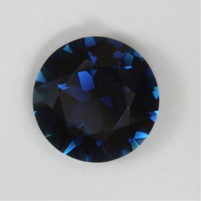 standard round brilliant dark blue clean tourmaline gem
