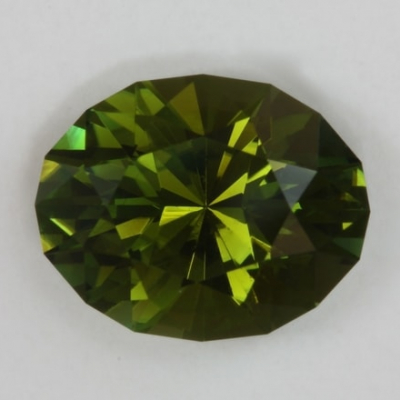 oval green eye clean tourmaline gem
